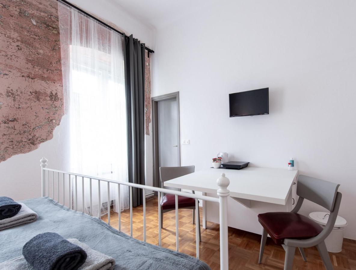 Hotel Sobe Poldka Dolenjske Toplice Exterior foto